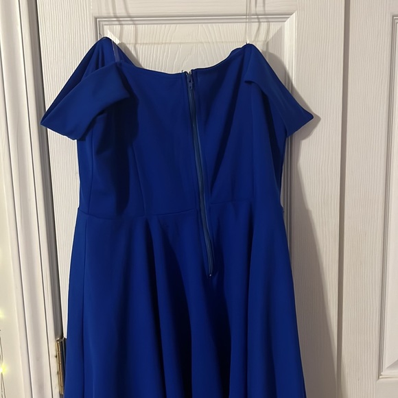 Windsor Dress - Picture 2 of 2